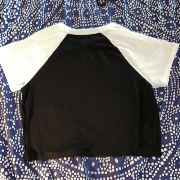 Zoe + Liv Cropped Shirt - Eternal Established 1977 - Picture 5 of 6